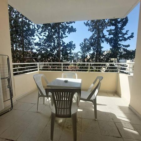 Sunny 2 Bedroom Larnaca Center Ngoại thất bức ảnh
